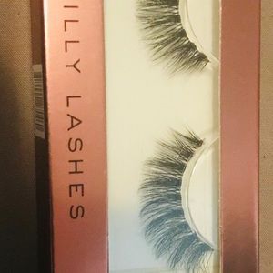 Lily lashes